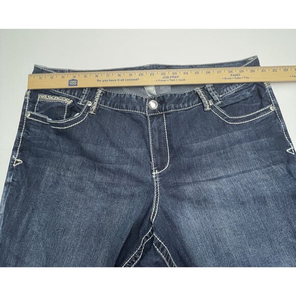 Maurices Denim Capris Heavy Stitch Embroidery Bling Pockets Women's Size 24 - Picture 8 of 16